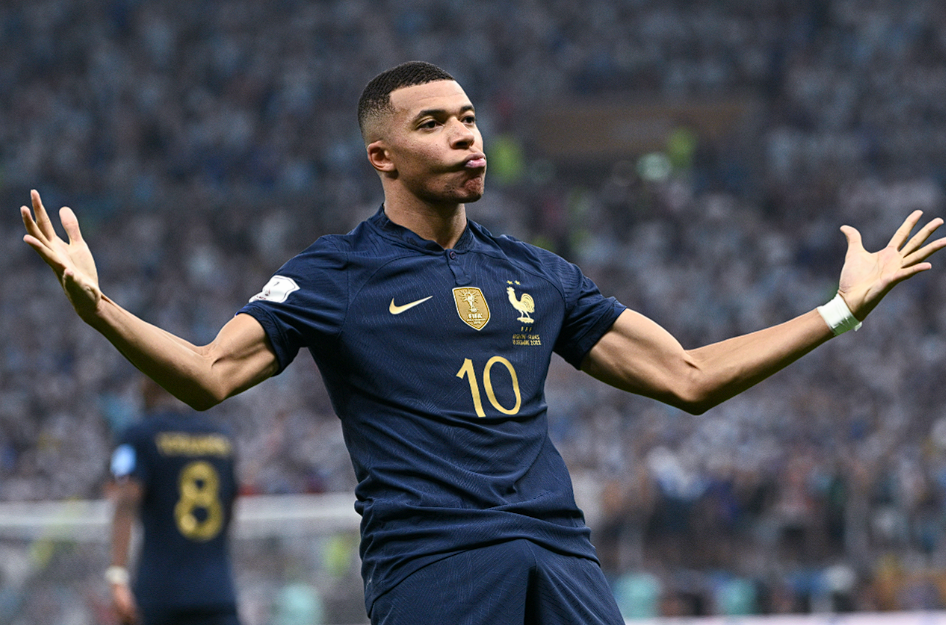 皇马体能教练剖析姆巴佩伤情：体能短板成隐患