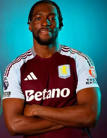 切尔西训练动态:迪萨西回归一线队合练,U21经历或成转机契机