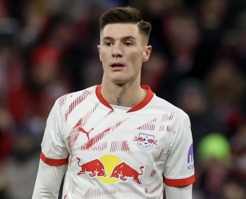 萨哈建言舍什科：汲取伊布气场，融入英超节奏